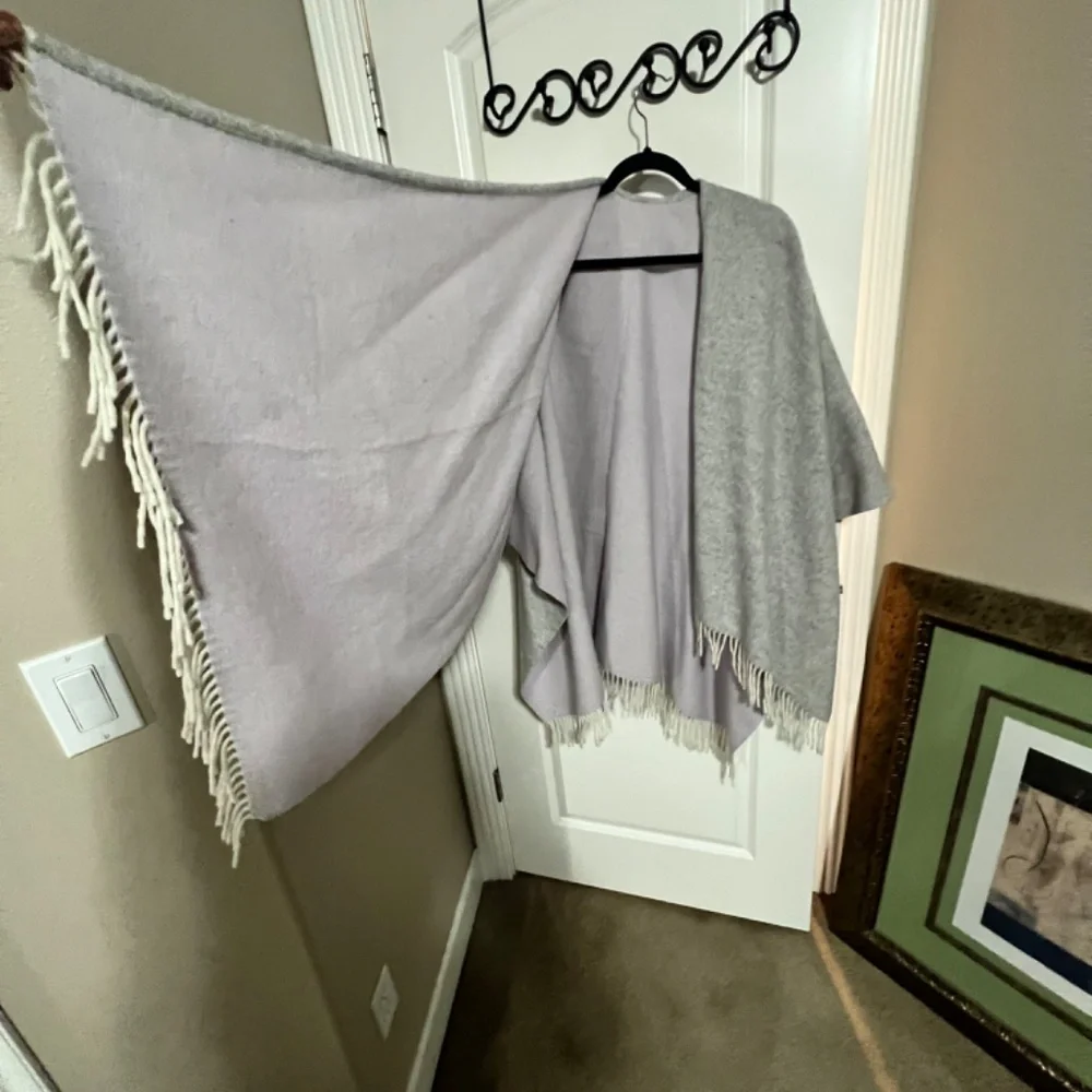 Reversible shawl poncho, one size - Picture 3 of 6